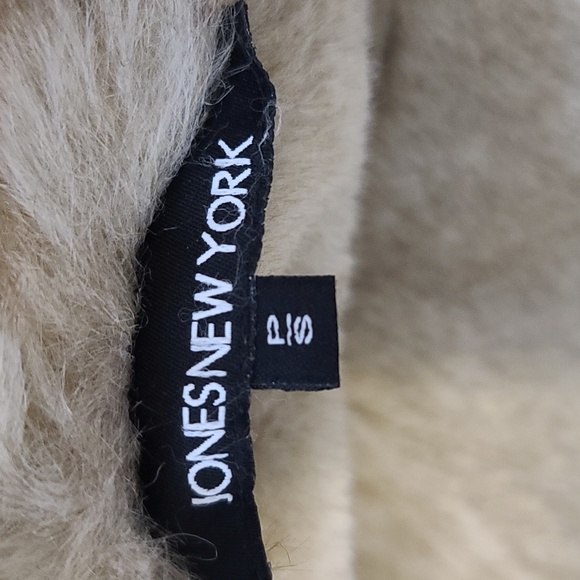 Jones New York Women's Faux Shearling Hooded Wrap Coat (Sz M/P) - Picture 3 of 12